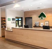 GreenTree Inn & Suites Phoenix Sky Harbor hotel detail image 3