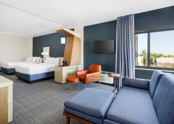 Courtyard by Marriott Phoenix Mesa Gateway Airport hotel thumbnail 5