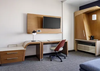 Courtyard by Marriott Phoenix Mesa Gateway Airport hotel thumbnail 6