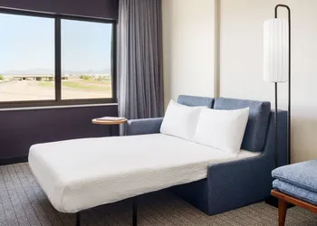 Courtyard by Marriott Phoenix Mesa Gateway Airport hotel thumbnail 7