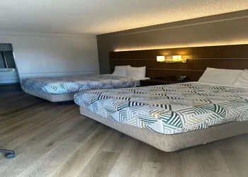 Motel 6 Phoenix, AZ - Midtown hotel thumbnail 4