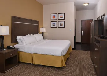 Holiday Inn Express & Suites Globe by IHG hotel thumbnail 3