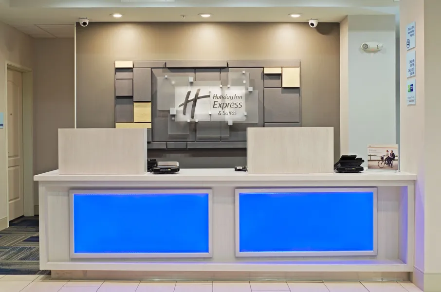 Holiday Inn Express Hotel & Suites Phoenix North Scottsdale by IHG hotel detail image 2