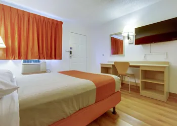 Motel 6 Tempe, AZ - Scottsdale South hotel thumbnail 6