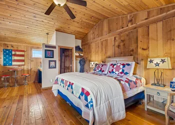 Trapper's Rendezvous hotel thumbnail 4