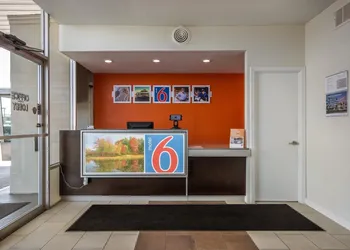 Motel 6 Van Buren, AR hotel thumbnail 4