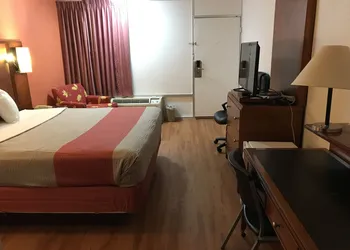 Motel 6 Van Buren, AR hotel thumbnail 5