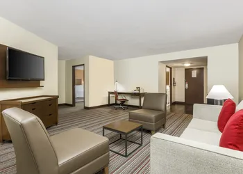 Four Points by Sheraton Bentonville hotel thumbnail 3