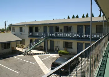 Sahara Motel hotel thumbnail 7