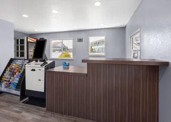 Days Inn by Wyndham Arroyo Grande/Pismo Beach hotel thumbnail 2