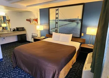 Hotel Belmont hotel thumbnail 6