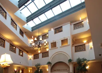 Coast Burbank Hotel hotel thumbnail 2