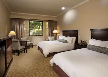 Coast Burbank Hotel hotel thumbnail 6