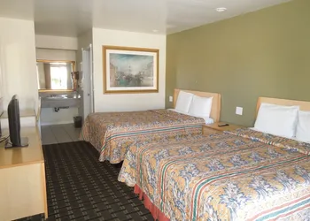 National Inn Garden Grove hotel thumbnail 5