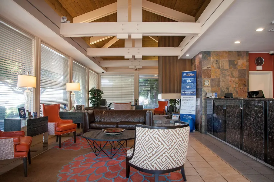Best Western Village Inn hotel detail image 2