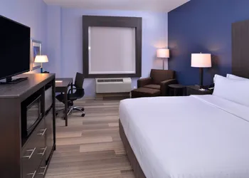 Holiday Inn Express & Suites Loma Linda- San Bernardino S by IHG hotel thumbnail 4
