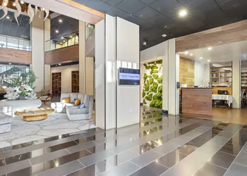 voco Laguna Hills by IHG hotel thumbnail 3