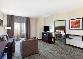 Staybridge Suites Lake Forest by IHG hotel thumbnail 3
