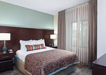 Staybridge Suites Lake Forest by IHG hotel thumbnail 6