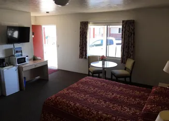 Old Marina Inn hotel thumbnail 3