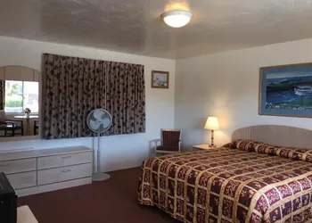 Old Marina Inn hotel thumbnail 4
