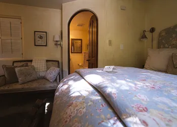 Old Monterey Inn hotel thumbnail 7