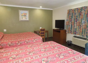 Castaway Motel hotel thumbnail 8