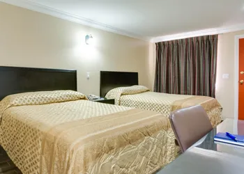 Sky Palm Motel hotel thumbnail 5