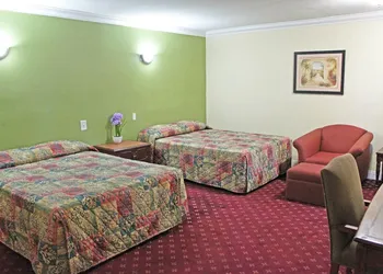 Royla Motel hotel thumbnail 4