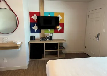 El Bonita Motel hotel thumbnail 5