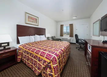 America Inn & Suites hotel thumbnail 6