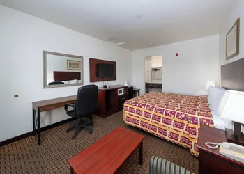 America Inn & Suites hotel thumbnail 7