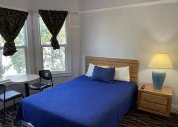 Twin Peaks Hotel hotel thumbnail 7