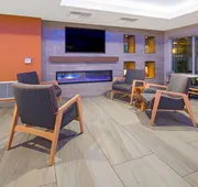 La Quinta Inn & Suites by Wyndham Orange County Airport hotel detail image 5