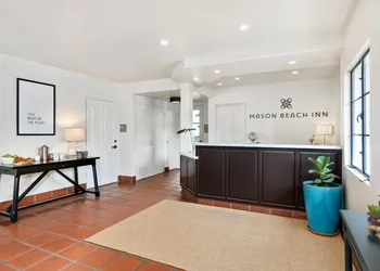 Mason Beach Inn hotel thumbnail 4