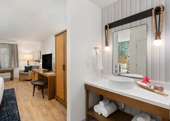 Mason Beach Inn hotel thumbnail 8