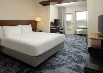 Fairfield Inn & Suites by Marriott Santa Cruz, CA hotel thumbnail 4