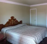 Santa Ana Travel Inn hotel detail image 4