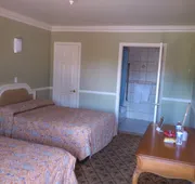 Santa Ana Travel Inn hotel detail image 5