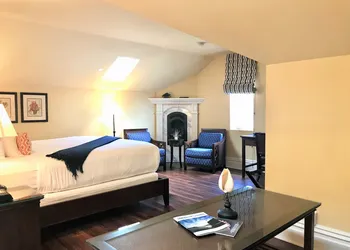 West Cliff Inn - A Four Sisters Inn hotel thumbnail 8
