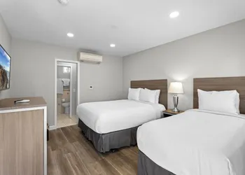 Ocean Park Inn hotel thumbnail 5