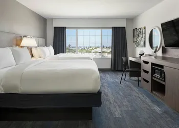 City Express by Marriott Santa Ana/Orange County Airport hotel thumbnail 6
