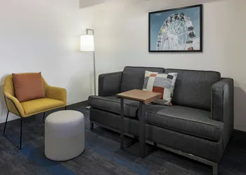 City Express by Marriott Santa Ana/Orange County Airport hotel thumbnail 7