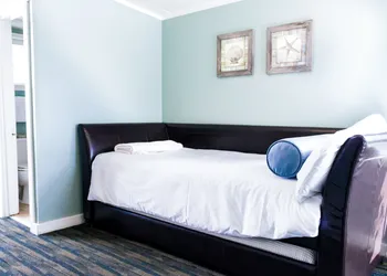 Ocean Echo Inn and Beach Cottages hotel thumbnail 8