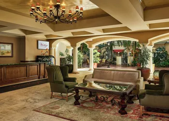 Woolley’s Classic Suites hotel thumbnail 2