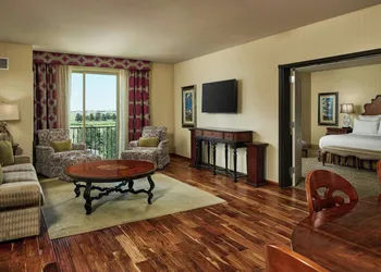 Woolley’s Classic Suites hotel thumbnail 6