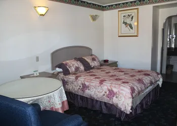 Best Whittier Inn hotel thumbnail 4