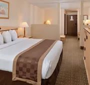 SYLO Hotel Denver Airport, a Ramada by Wyndham hotel detail image 4