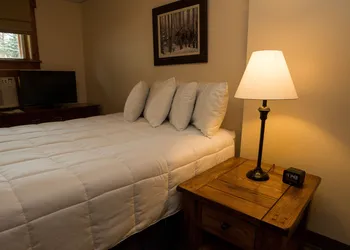 Silver Moon Inn hotel thumbnail 4