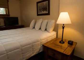Silver Moon Inn hotel thumbnail 4